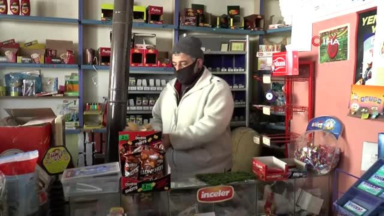 Gizemli hayır sever veresiye defterindeki tüm borçları ödedi