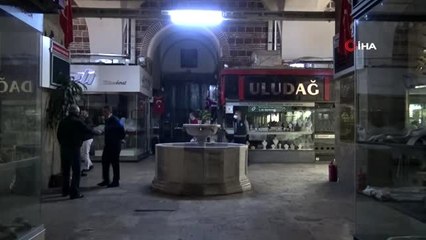 Vakıf mülkiyetli iş yerlerindeki esnaf, salgın bitene kadar kira alınmamasını istedi