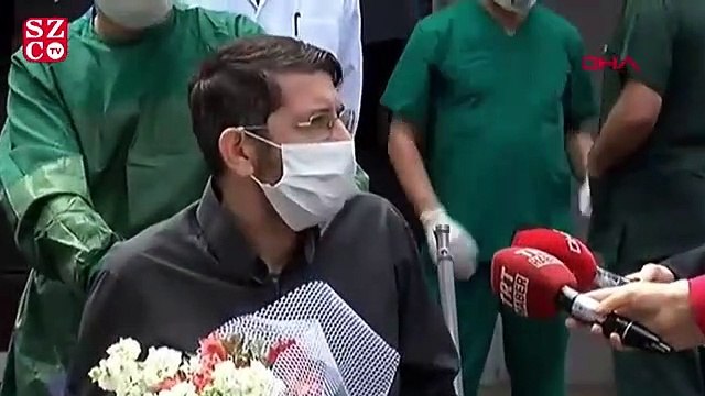 Corona virüsü yenen doktorlar taburcu oldu