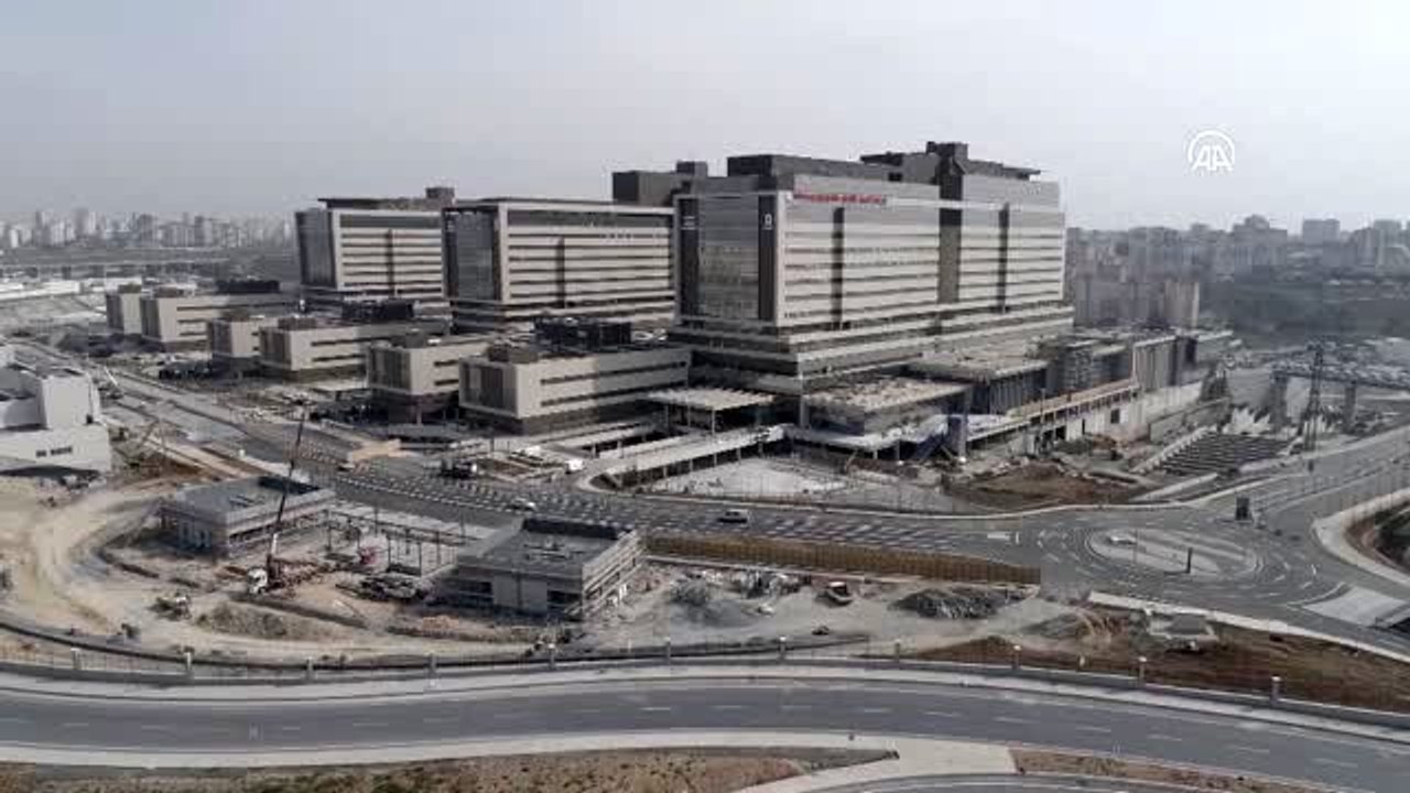 Başakşehir İkitelli Şehir Hastanesi'nin inşası tüm hızıyla sürüyor