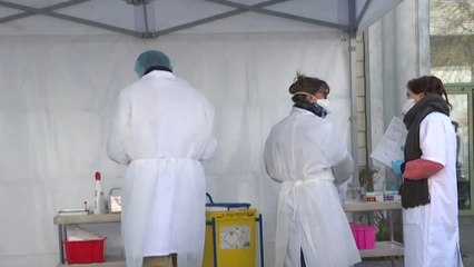 مساع بفرنسا لتكثيف فحص كورونا ليشمل نحو 50 ألفا يوميا