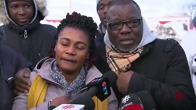 « Mon fils me manque. Aidez-moi à retrouver mon fils. » - Déchirant cri du cœur d’Akouela Noella, la maman d’Ariel Jeffrey Kouakou, disparu depuis lundi midi.L'histoire >> negronews.fr/?p=82288(Credits: Radio Canada)
