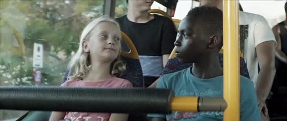 Tráiler de la película "Pullman", dirigida por Toni Bestard y protagonizada  por Diedhou y Alba Bonnin, más Mónica Kowalska y Armando Buika,