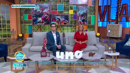 Bárbara de Regil fue mesera por más de un año para mantener a su hija. | Venga La Alegría