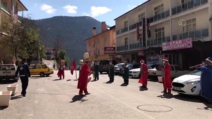 Akseki'de mehter takımından vatandaşlara "evde kal" çağrısı