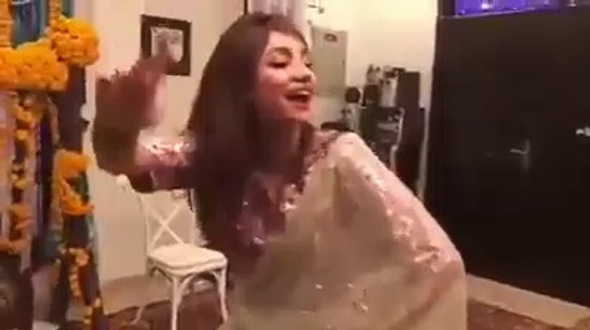 Neelam Muneer Dance