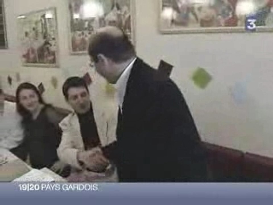 Depot de la liste Nimes Avenir Ecologie avec Cecile Duflot