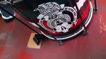 Barra de Atlas homenajea a compañero fallecido