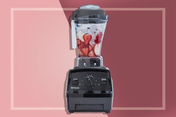 PSA: This Incredibly Powerful Vitamix Blender Is $100 Off at Sur La Table