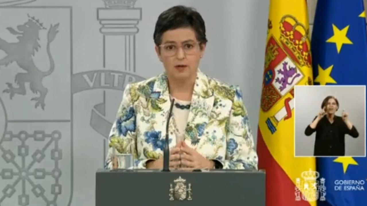 Laya, a Trump: "Es fácil ver la paja en el ojo ajeno y no la viga en el propio"