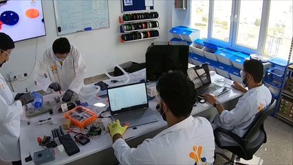 شركة طباعة عمانية تتحول لإنتاج معدات وأجهزة طبية