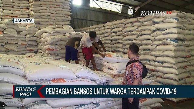 Pemprov DKI Bagikan Bantuan Sosial Untuk Warga Korban Terdampak Corona