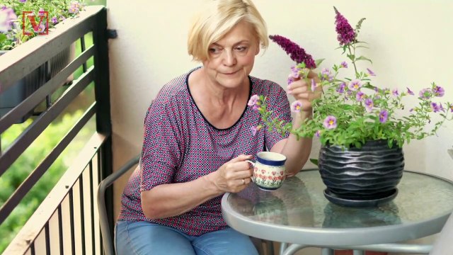 4 Ways to Connect With the Elderly While Social Distancing