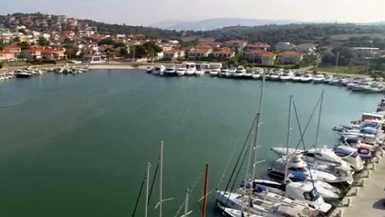 Çeşme Belediyesi'nden "Tekrar buluşacağız" temalı "Evde kal Türkiye" videosu