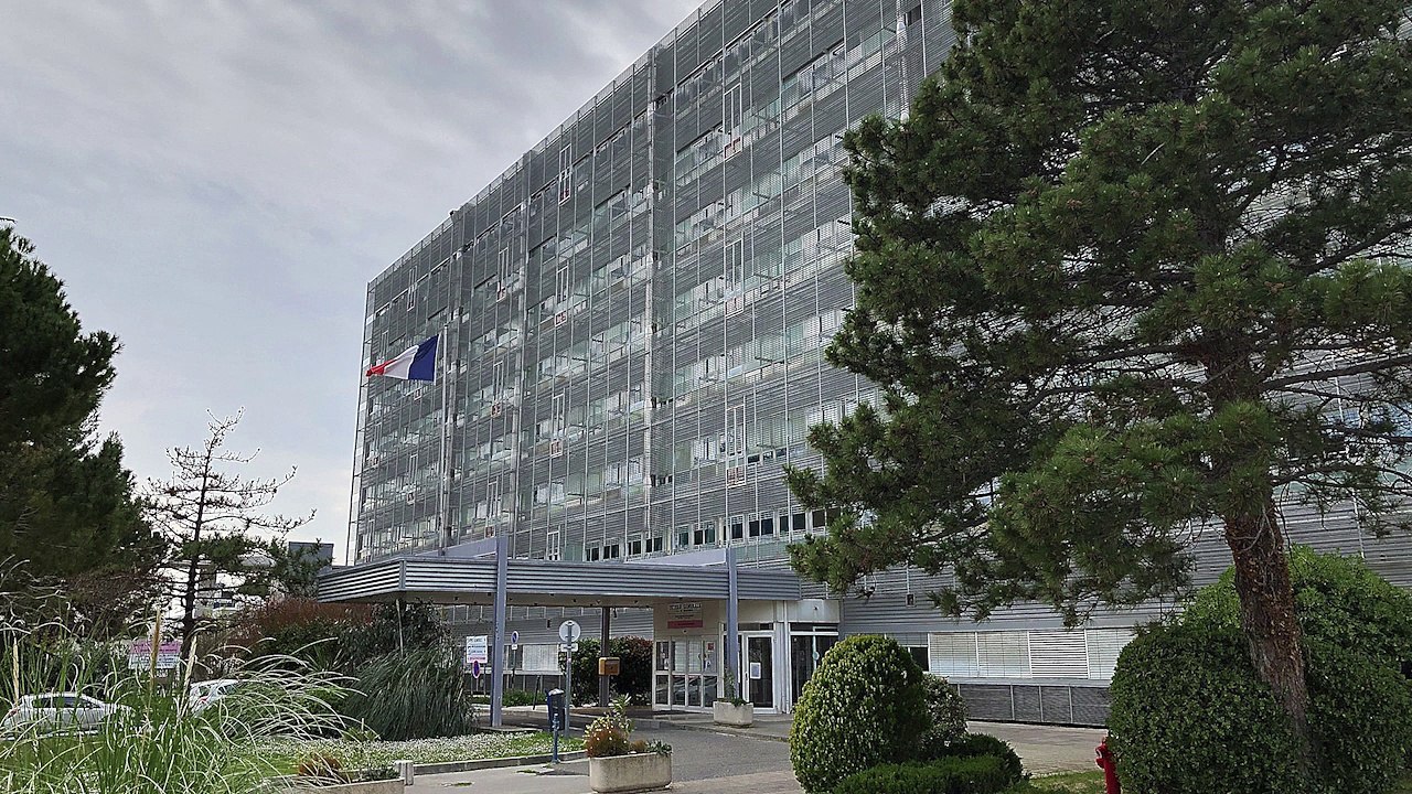 Barthélémy Mayol le directeur du centre hospitalier de Martigues évoque la situation au 15 avril