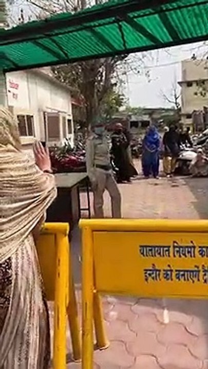 इंदौर: पूर्व पार्षद ने खजराना से 40 महिलाओं को छुड़ाया, घर में रहने का किया निवेदन