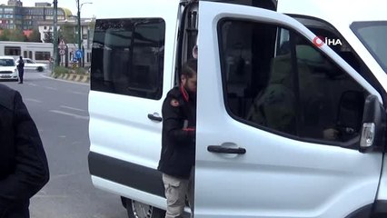 Şüpheli paket merakı sosyal mesafeyi unutturdu