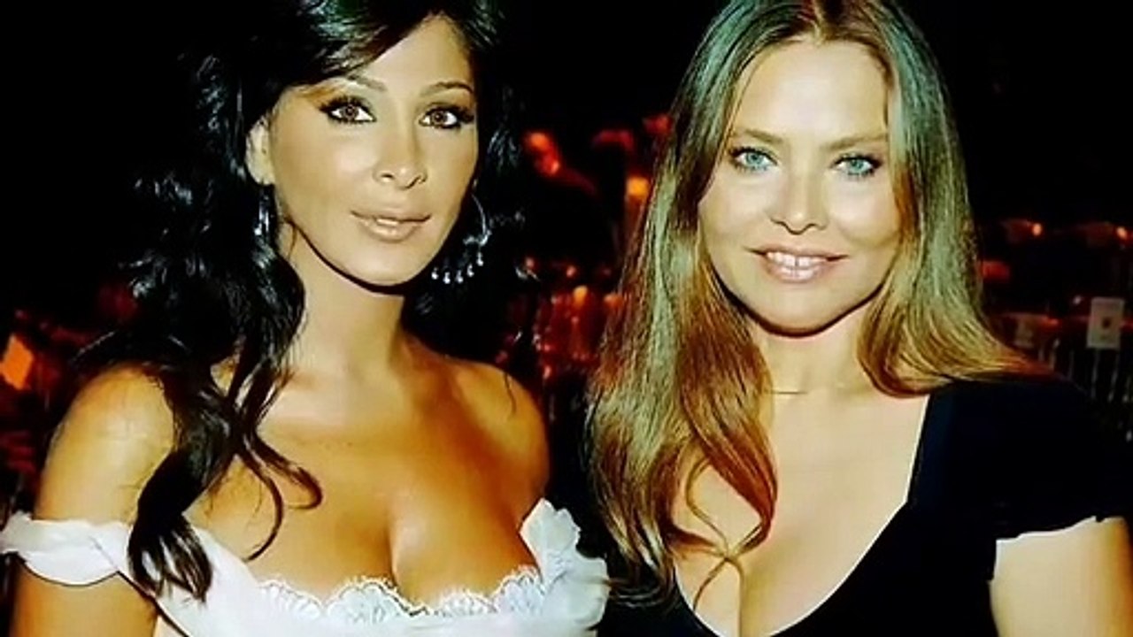 Elissa with Celebrities.