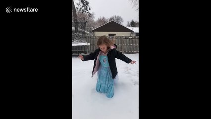Sweet little girl in Minnesota recreates ‘Let It Go’ from the Disney movie 'Frozen'