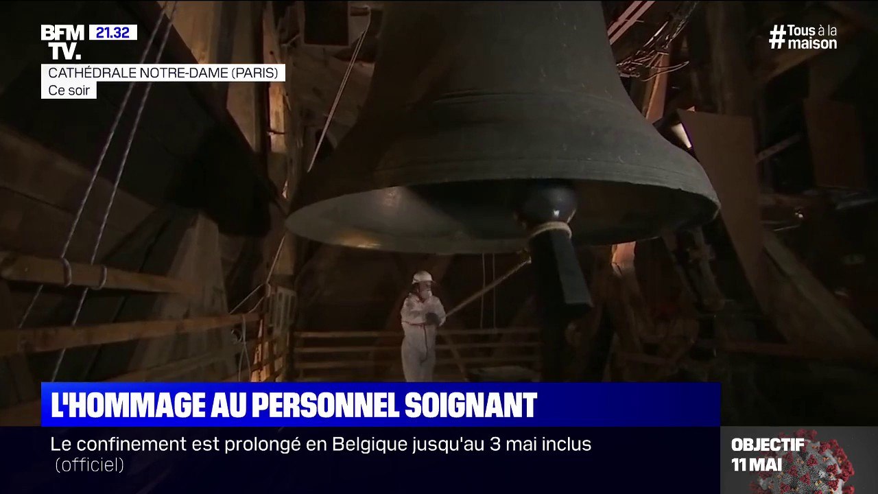 Un an après l'incendie de Notre-Dame de Paris, le bourdon de la cathédrale a tinté à 20h