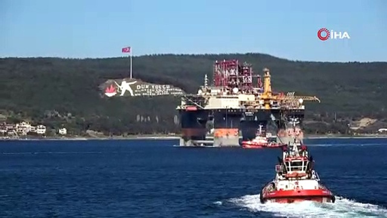 Dev petrol arama platformu 'Scarabeo 9', Çanakkale Boğazı'ndan geçti