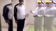 SAMSUN Koronavirüsü yenen doktor alkışlarla taburcu edildi
