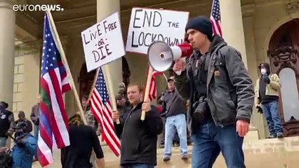 Τραμπ - Covid-19: «Αλήθεια πιστεύετε αυτούς τους αριθμούς στην αχανή χώρα που τη λένε Κίνα;»