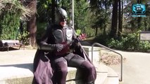 Drole d'attitude Humour: Batman affronte Superman en musique