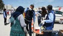 Nusaybin'de üretilen maskeler pazara giden vatandaşlara ücertsiz dağıtıldı