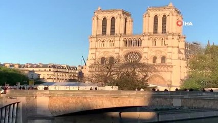 - Notre Dame Katedrali'ndeki yangının birinci yılında 'Emmanuel' çanı çaldı