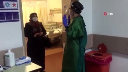 Sakarya'da korona virüsü yenen vatandaşlar alkışlarla taburcu edildi