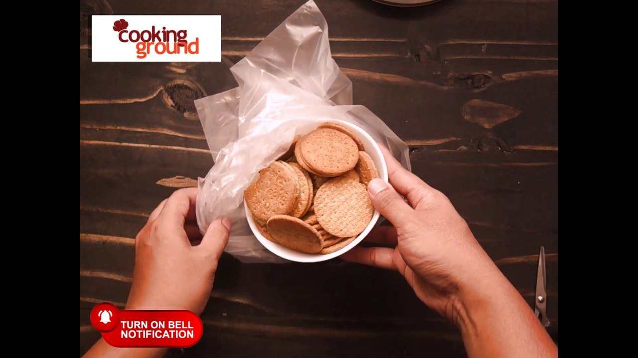 No Bake Chocolate Peanut Butter Bars Recipe