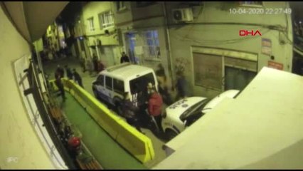 PARKTA ALKOL ALIP ÇEVREYİ RAHATSIZ ETTİLER, POLİSLERE TEHDİTLER SAVURDULAR