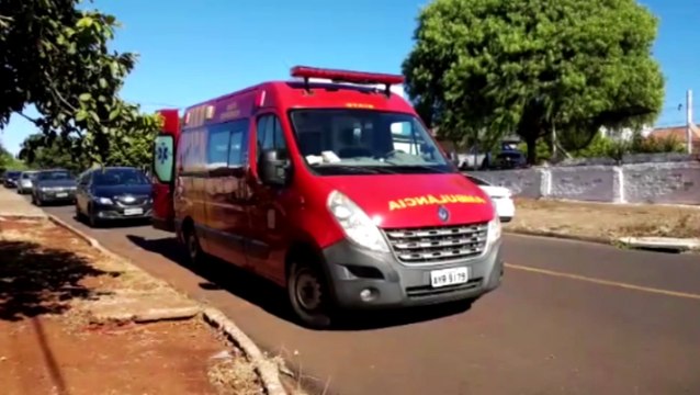 Mulher é atingida por portão no Bairro Pioneiros Catarinenses