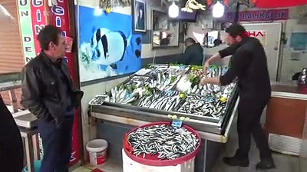 Çanakkale’de, av yasağı sonrası balık fiyatları aynı