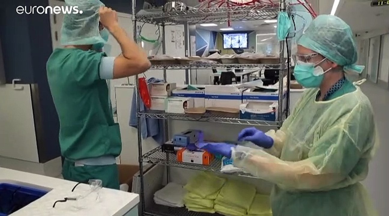 Témoignage - Nathalie, jeune infirmière belge, plongée dans le "grand bain"