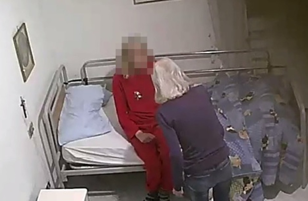 Video Palermo - L'ospizio degli orrori: calci, schiaffi e anziani legati alle sedie (16.04.20)