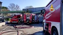 Terni - In fiamme impianto rifiuti a Maratta (16.04.20)