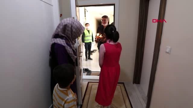 VAN Belediye ekiplerinden, Ecrin'e doğum günü sürprizi