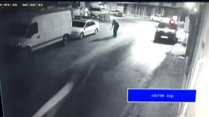 Pompalı tüfekle iş yerini kurşunladılar, o anlar kameraya yansıdı