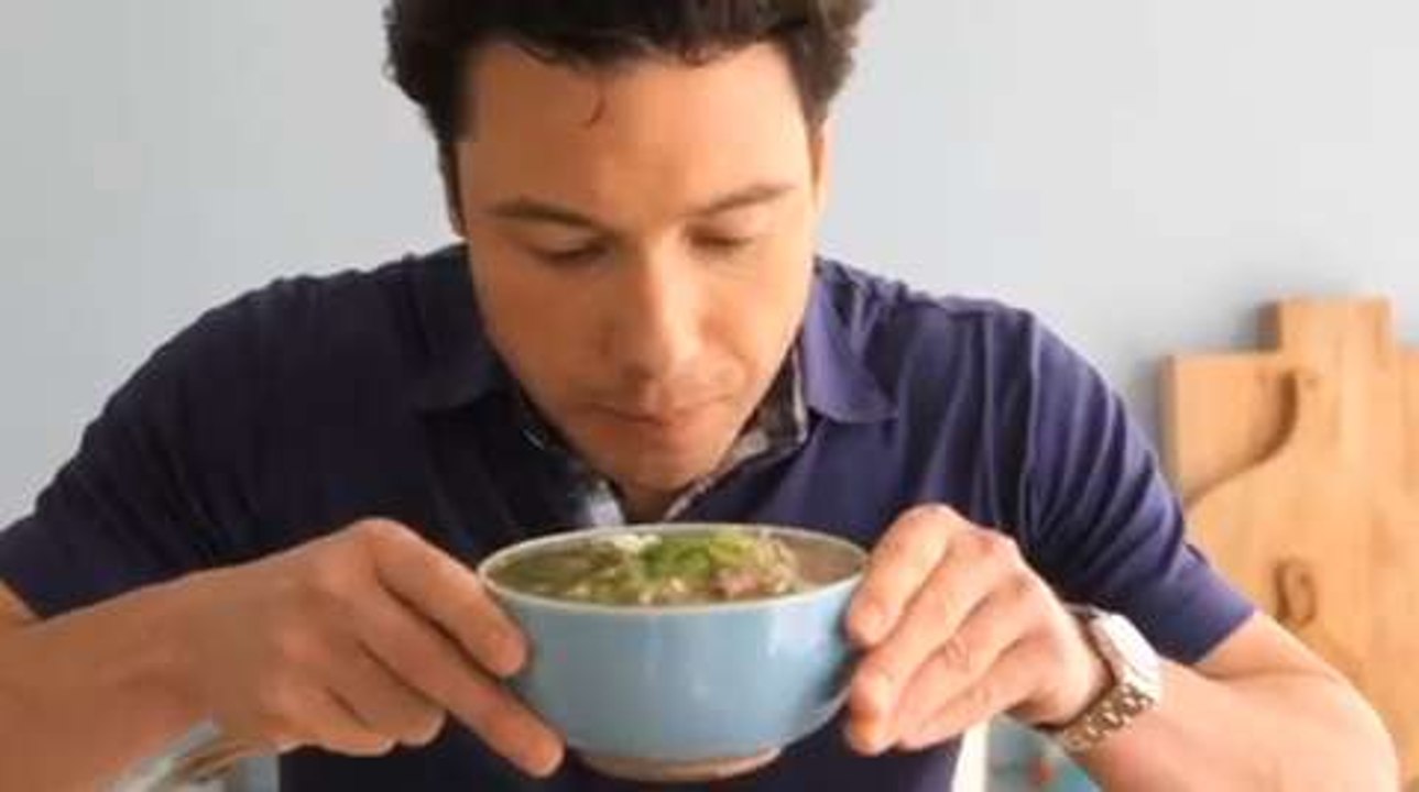 Rocco DiSpirito: Quick Vietnamese Noodle Soup with Beef