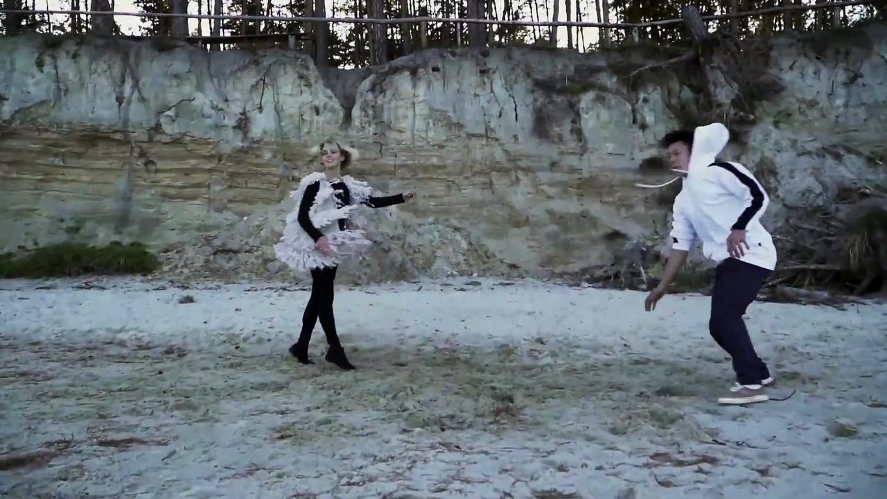 14)Musique. Confinement musique.  Basse. Country & folk  Calme.  Green Forest. Riot