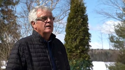 Un médecin retraité veut devenir préposé gratuitement