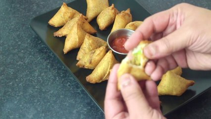BREAD SAMOSA RECIPE BY COOK WITH FAIZA