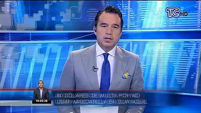 Ministro de Salud, Juan Carlos Zeballos, recorrió hospital en Riobamba para verificar el uso de equipos de bioprotección en el personal de salud.