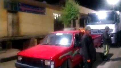 توزيع عصائر وبسكويت على رجال النظافة فى الأقصر