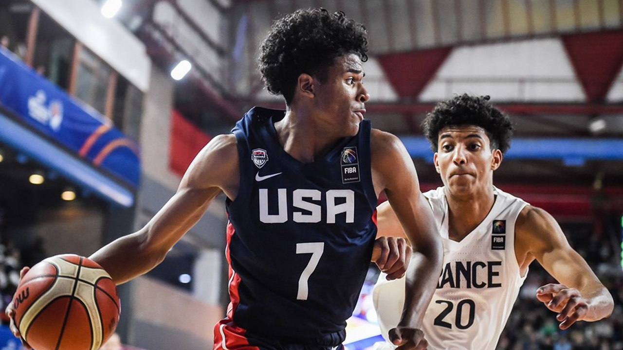 No. 1 Prospect Jalen Green Announces He's Signing With NBA