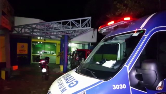 Indivíduos arrombam e invadem restaurante no Centro e GM é mobilizada