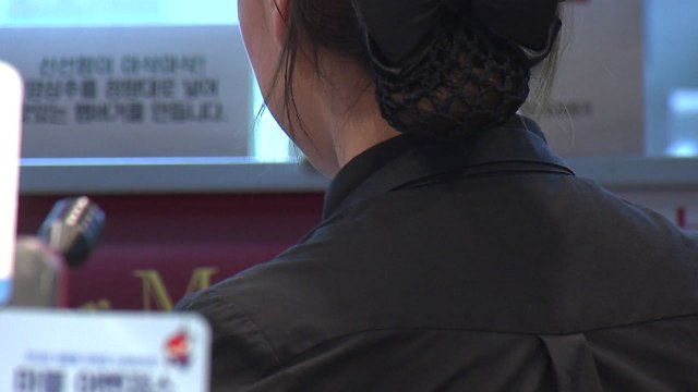 3월 취업자 19만 5천 명↓...코로나19로 10년 2개월 만에 역성장 / YTN