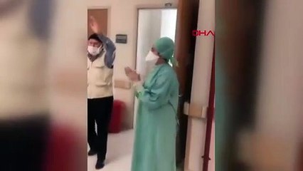 80 yaşındaki kişi koronavirüsü yendi, alkışlarla taburcu oldu